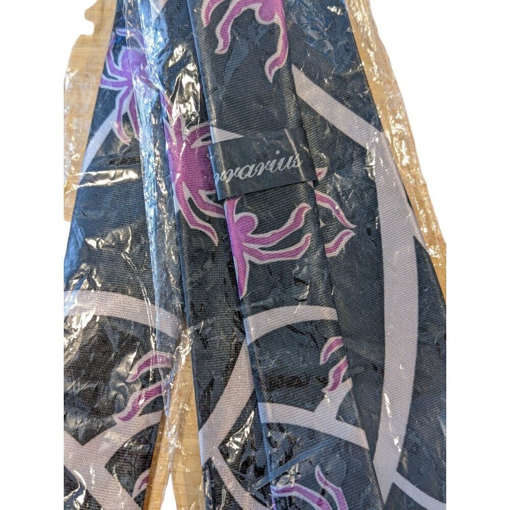 Mens Necktie Tie Halloween Novelty Spiders Cobwebs Spooky Purple Black 58 Inches - Picture 2 of 3